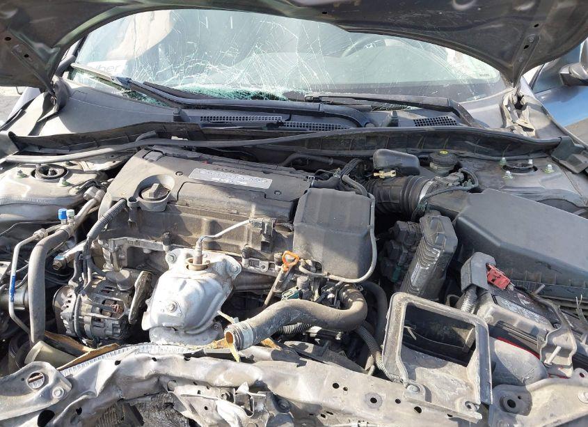 Photo 10 of 2015 Honda Accord LX (VIN 1HGCR2F39FA057480)