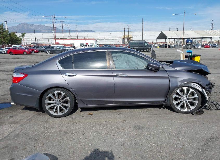 Photo 13 of 2015 Honda Accord LX (VIN 1HGCR2F39FA057480)