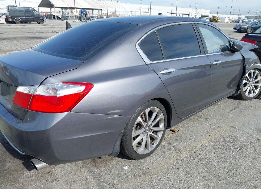 Photo 4 of 2015 Honda Accord LX (VIN 1HGCR2F39FA057480)