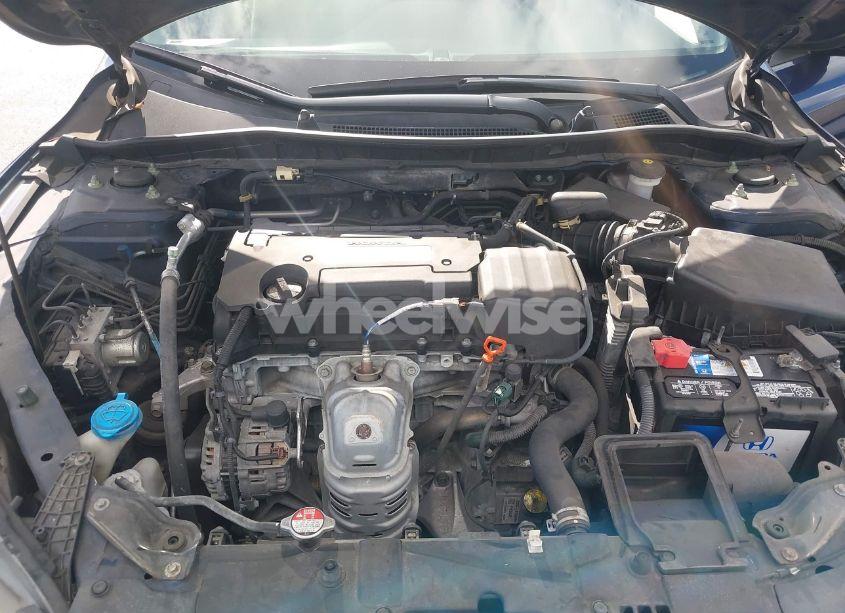 Photo 10 of 2015 Honda Accord LX (VIN 1HGCR2F39FA092925)