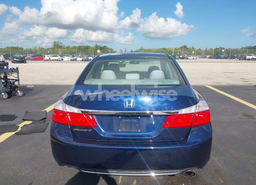 Photo 16 of 2015 Honda Accord LX (VIN 1HGCR2F39FA092925)