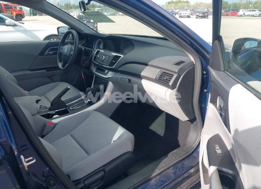 Photo 5 of 2015 Honda Accord LX (VIN 1HGCR2F39FA092925)