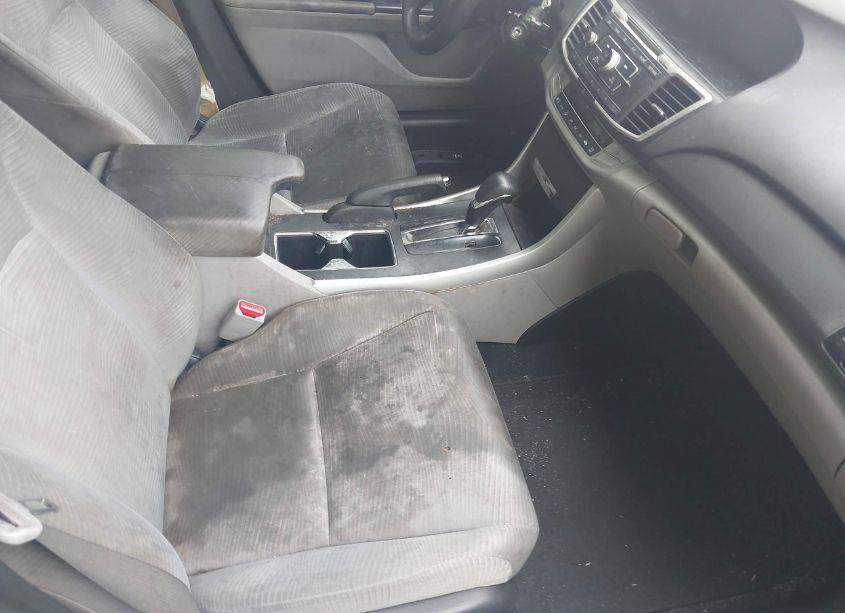 Photo 5 of 2015 Honda Accord LX (VIN 1HGCR2F39FA155876)