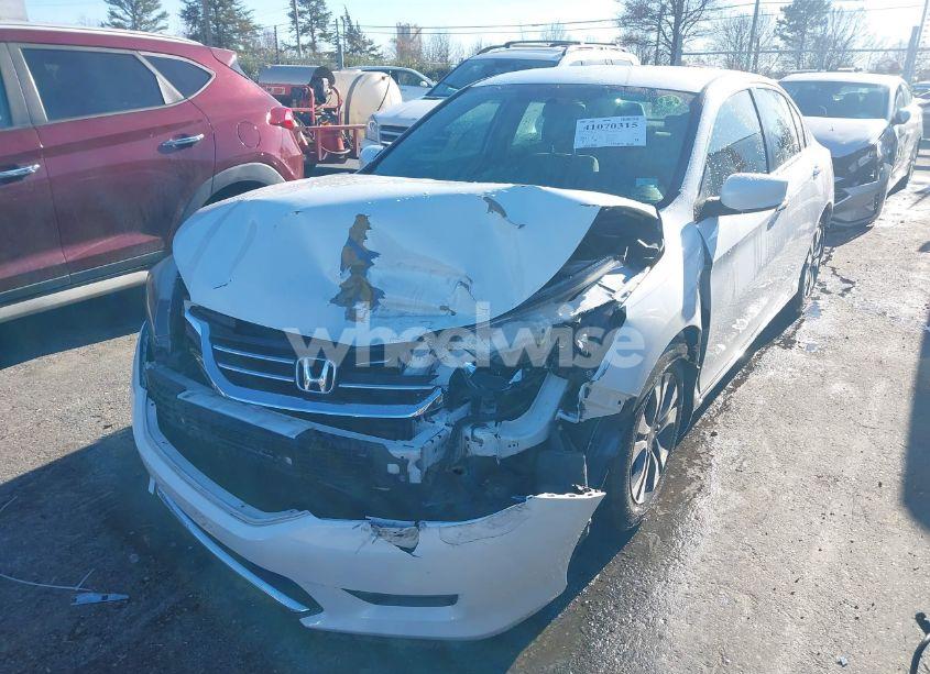 Photo 6 of 2015 Honda Accord LX (VIN 1HGCR2F39FA160656)