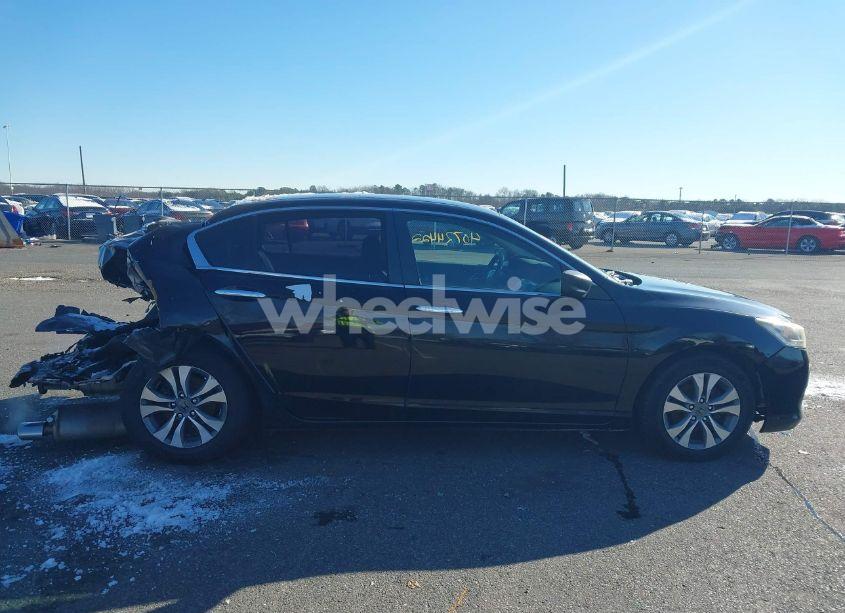 Photo 13 of 2015 Honda Accord LX (VIN 1HGCR2F39FA182298)