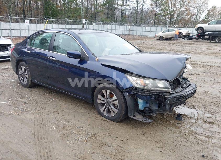 2015 Honda Accord LX (VIN 1HGCR2F39FA194306) main photo