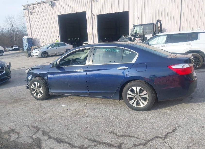 Photo 14 of 2015 Honda Accord LX (VIN 1HGCR2F39FA211086)