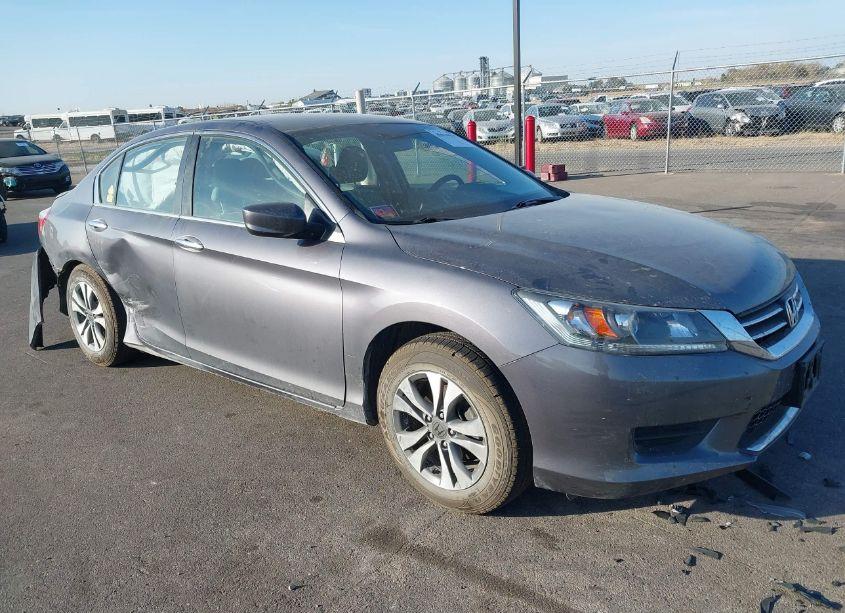 2015 Honda Accord LX (VIN 1HGCR2F39FA213517) main photo