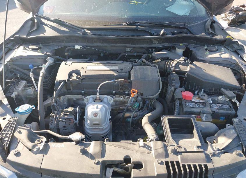 Photo 10 of 2015 Honda Accord LX (VIN 1HGCR2F39FA213517)