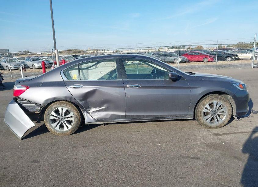 Photo 13 of 2015 Honda Accord LX (VIN 1HGCR2F39FA213517)