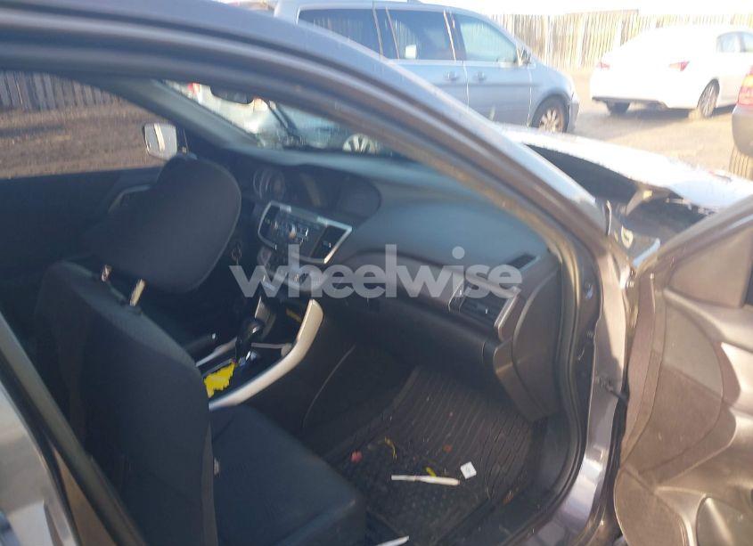 Photo 5 of 2015 Honda Accord LX (VIN 1HGCR2F39FA217468)