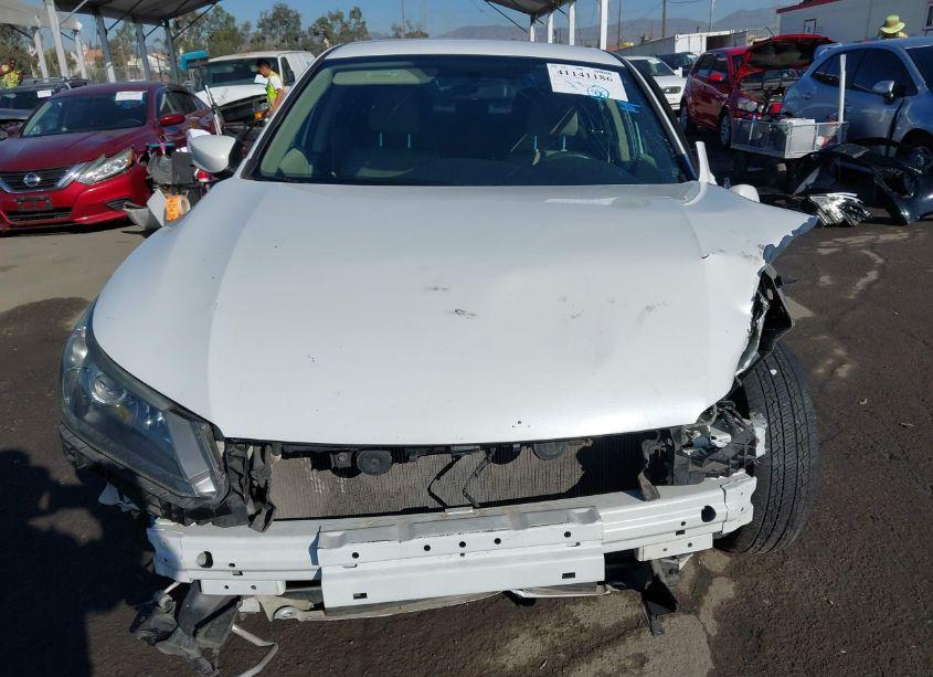 Photo 13 of 2015 Honda Accord LX (VIN 1HGCR2F39FA223268)