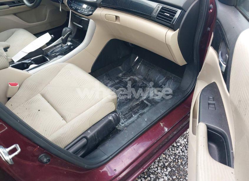 Photo 5 of 2016 Honda Accord LX (VIN 1HGCR2F39GA002416)