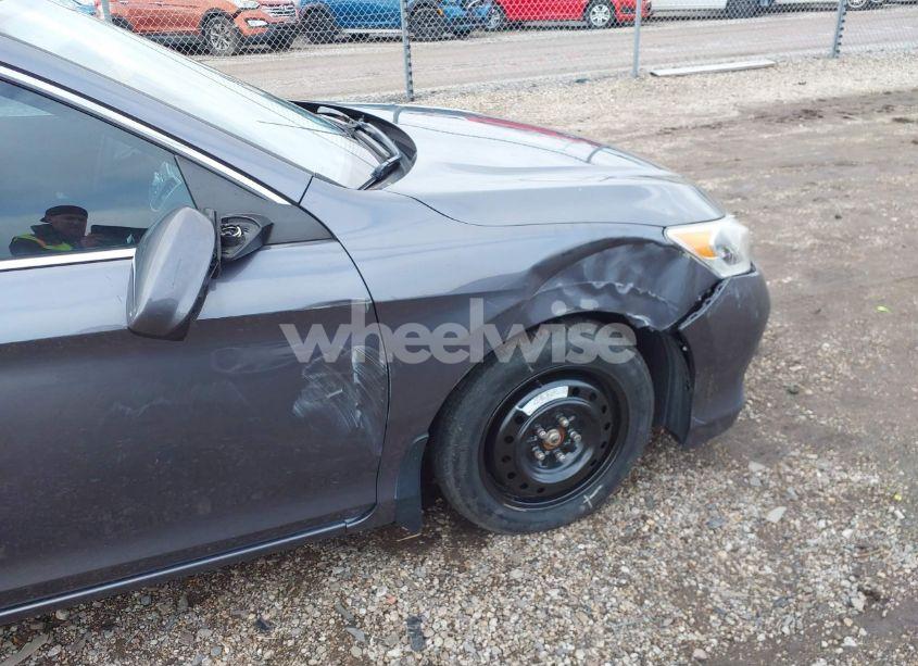 Photo 17 of 2016 Honda Accord LX (VIN 1HGCR2F39GA006045)