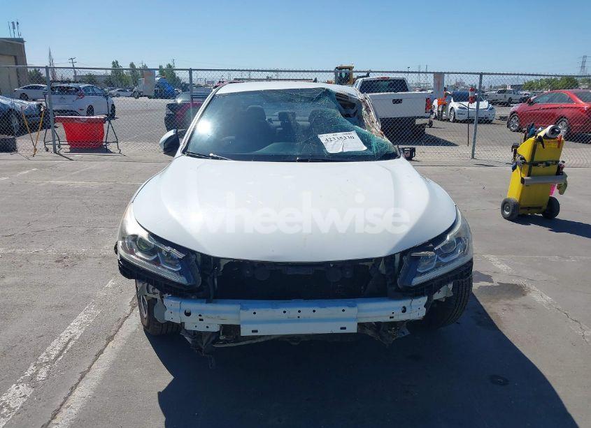 Photo 11 of 2016 Honda Accord LX (VIN 1HGCR2F39GA027610)