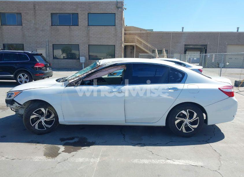 Photo 13 of 2016 Honda Accord LX (VIN 1HGCR2F39GA027610)
