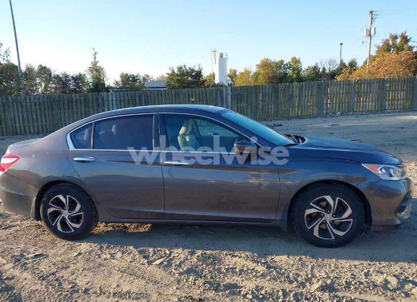 Photo 13 of 2016 Honda Accord LX (VIN 1HGCR2F39GA052426)