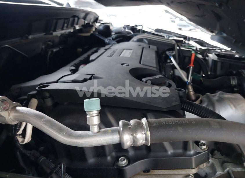 Photo 10 of 2016 Honda Accord LX (VIN 1HGCR2F39GA106923)