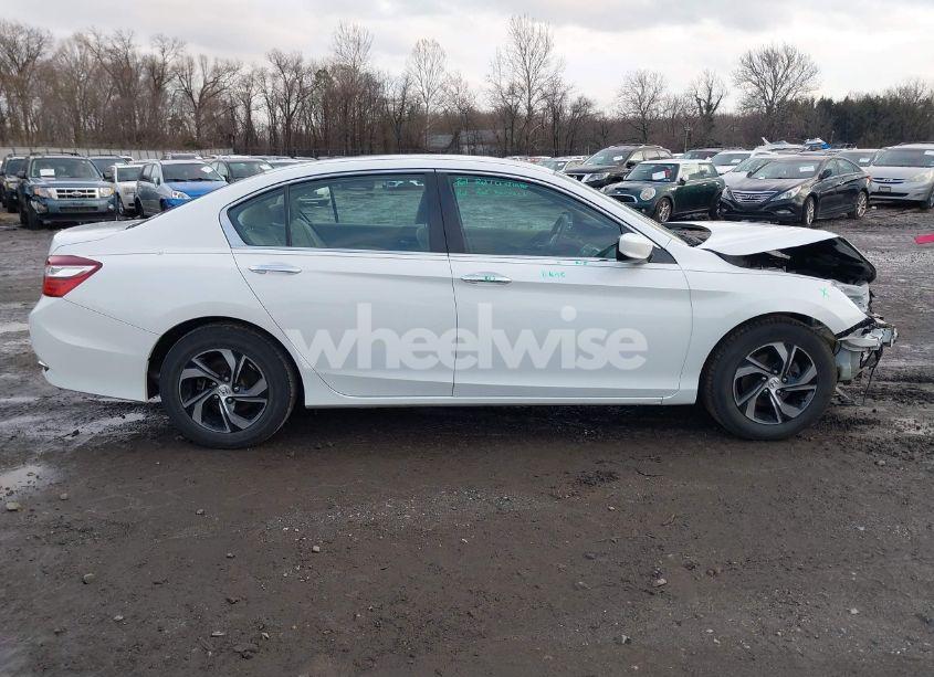 Photo 13 of 2016 Honda Accord LX (VIN 1HGCR2F39GA106923)