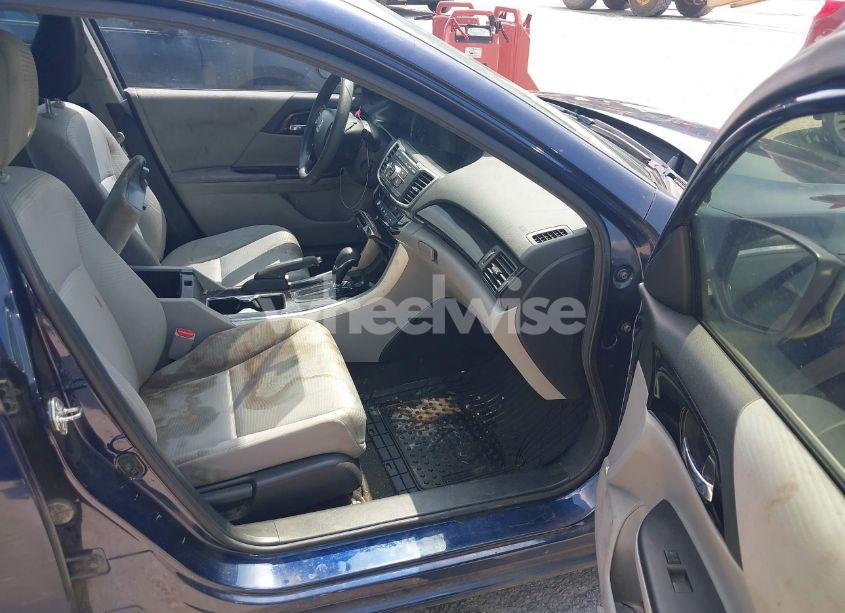 Photo 5 of 2016 Honda Accord LX (VIN 1HGCR2F39GA129277)