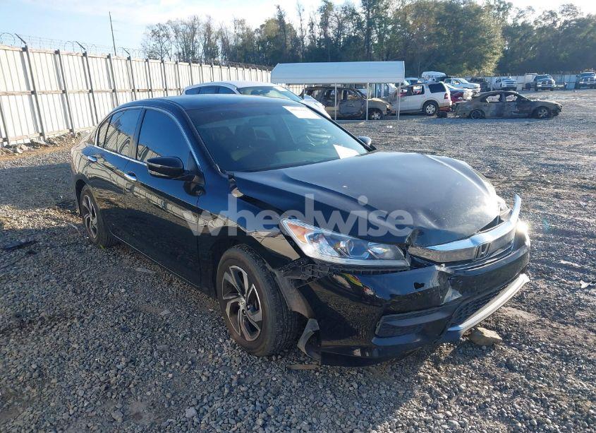 2016 Honda Accord LX (VIN 1HGCR2F39GA137332) main photo