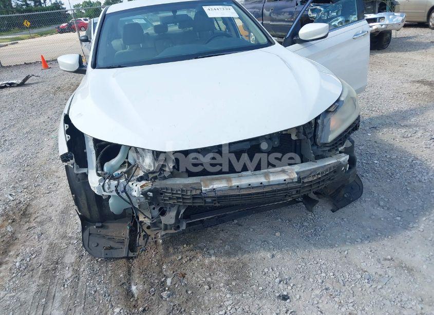 Photo 6 of 2016 Honda Accord LX (VIN 1HGCR2F39GA169424)