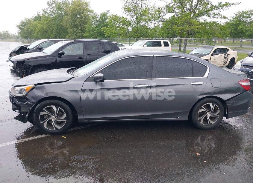 Photo 14 of 2016 Honda Accord LX (VIN 1HGCR2F39GA183615)