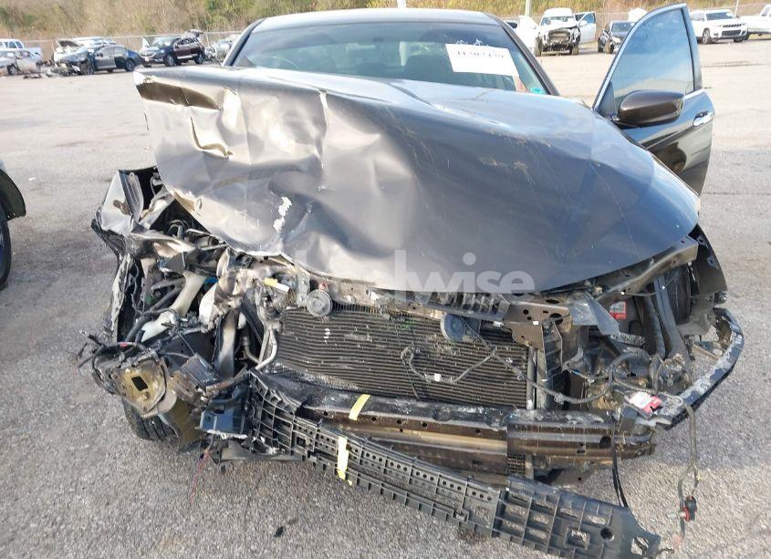 Photo 10 of 2016 Honda Accord LX (VIN 1HGCR2F39GA216371)