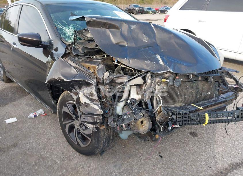 Photo 6 of 2016 Honda Accord LX (VIN 1HGCR2F39GA216371)