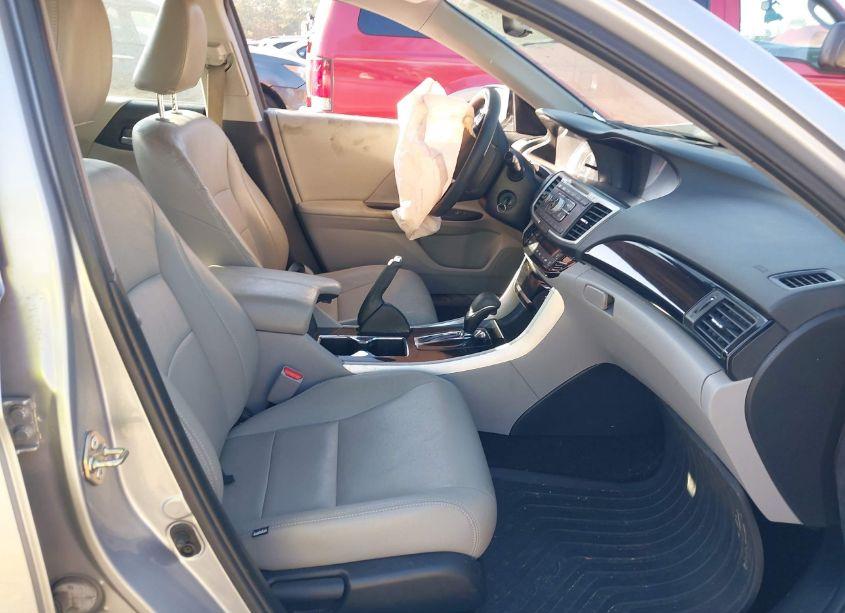 Photo 5 of 2016 Honda Accord LX (VIN 1HGCR2F39GA236975)