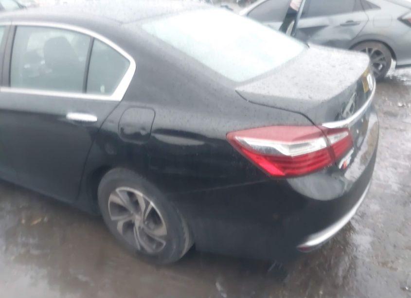 Photo 6 of 2017 Honda Accord LX (VIN 1HGCR2F39HA025888)