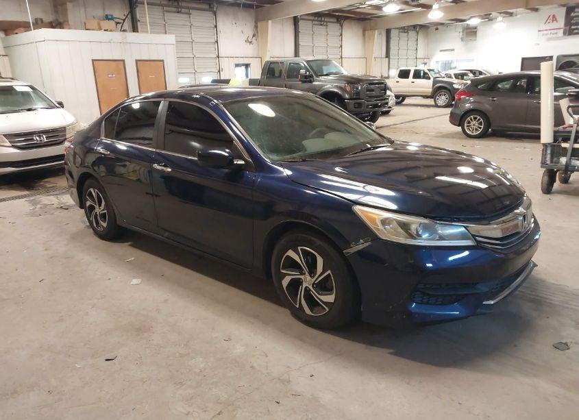 2017 Honda Accord LX (VIN 1HGCR2F39HA057756) main photo
