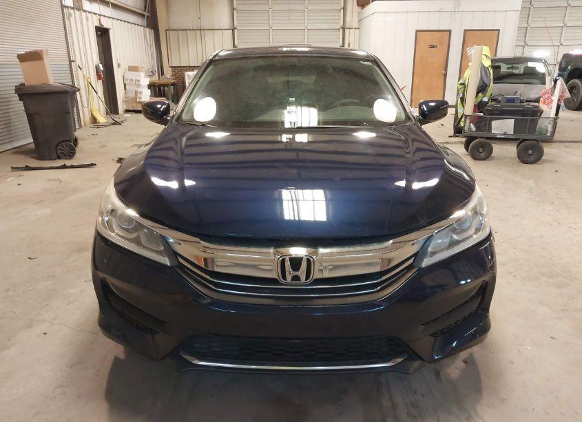 Photo 12 of 2017 Honda Accord LX (VIN 1HGCR2F39HA057756)