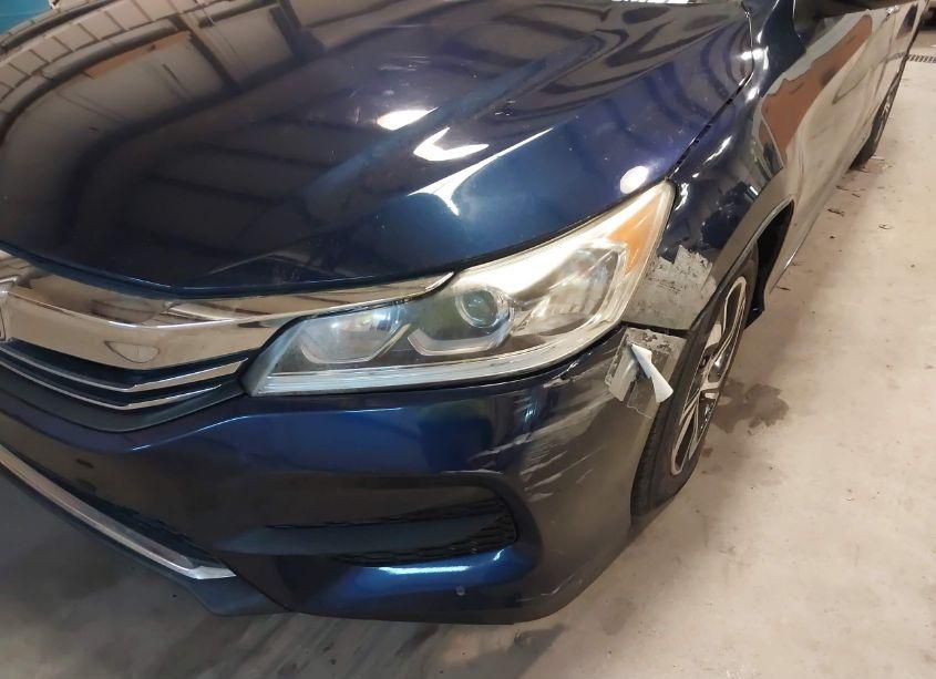 Photo 17 of 2017 Honda Accord LX (VIN 1HGCR2F39HA057756)
