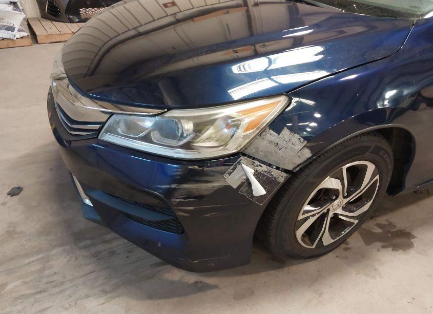 Photo 6 of 2017 Honda Accord LX (VIN 1HGCR2F39HA057756)