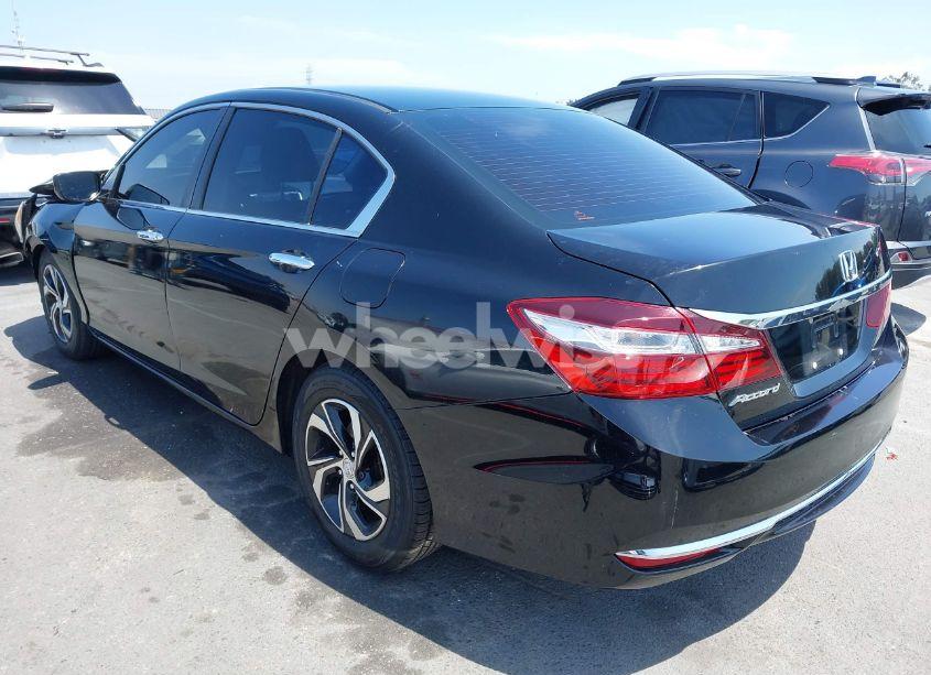 Photo 3 of 2017 Honda Accord LX (VIN 1HGCR2F39HA080521)