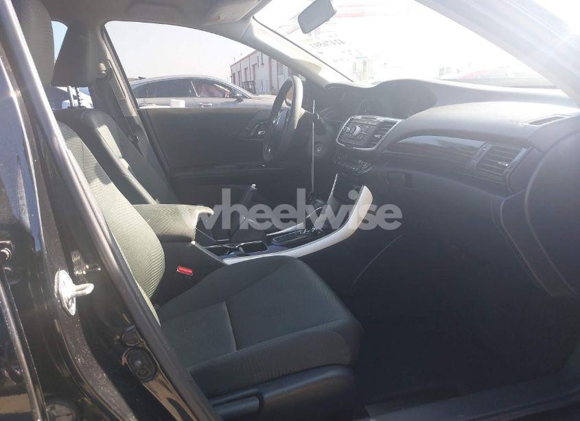 Photo 5 of 2017 Honda Accord LX (VIN 1HGCR2F39HA080521)