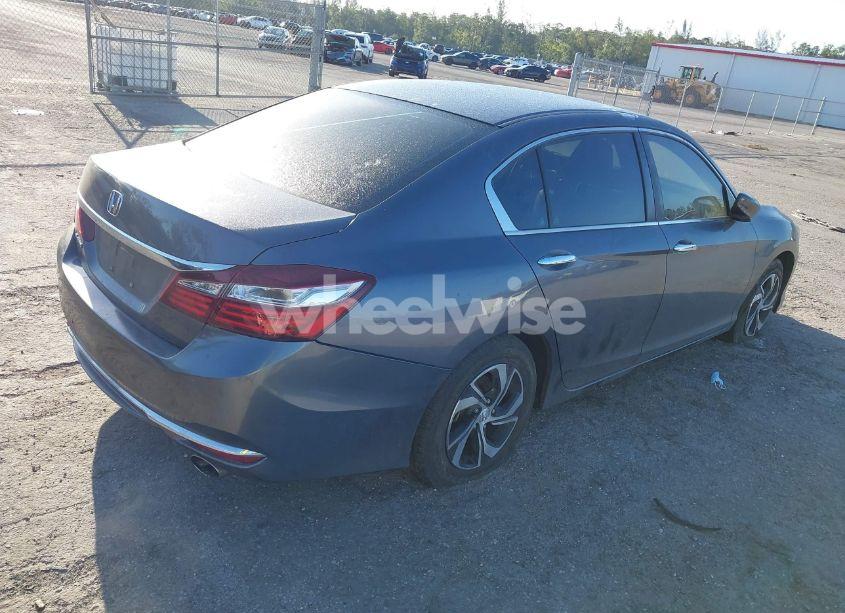Photo 4 of 2017 Honda Accord LX (VIN 1HGCR2F39HA117437)