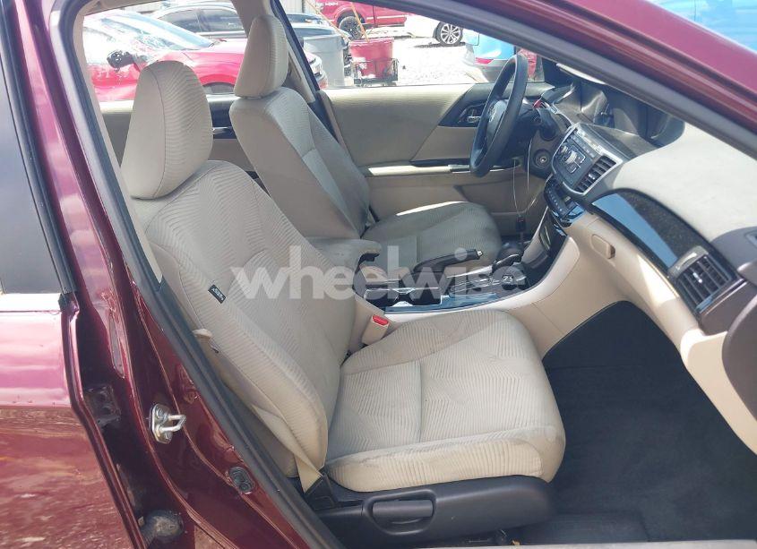 Photo 5 of 2017 Honda Accord LX (VIN 1HGCR2F39HA128499)