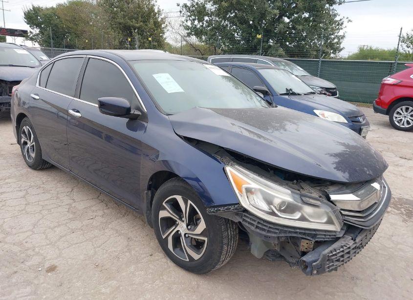 2017 Honda Accord LX (VIN 1HGCR2F39HA130575) main photo