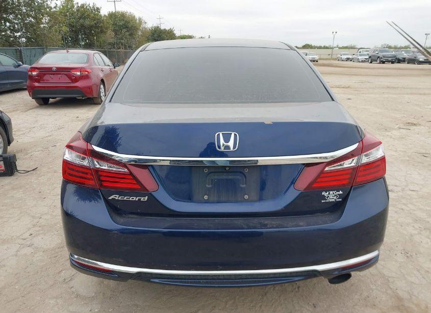 Photo 17 of 2017 Honda Accord LX (VIN 1HGCR2F39HA130575)