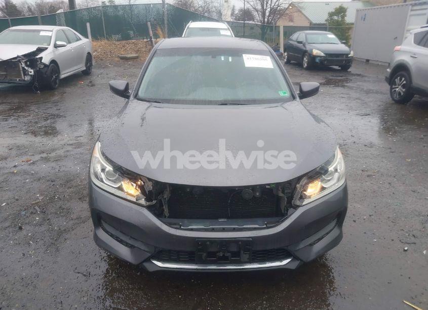 Photo 12 of 2017 Honda Accord LX (VIN 1HGCR2F39HA134741)