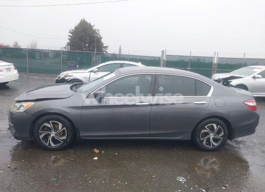 Photo 14 of 2017 Honda Accord LX (VIN 1HGCR2F39HA134741)