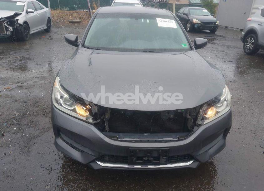 Photo 6 of 2017 Honda Accord LX (VIN 1HGCR2F39HA134741)