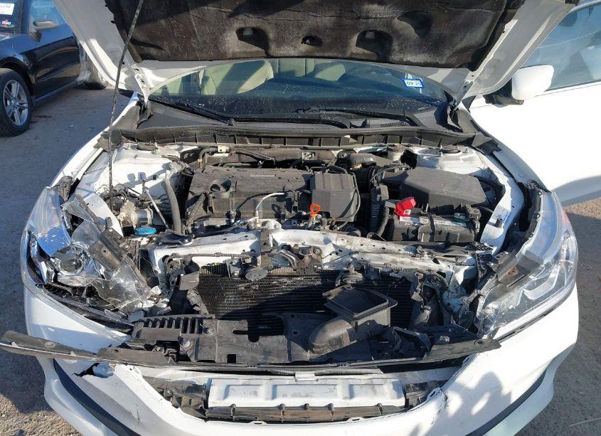 Photo 10 of 2017 Honda Accord LX (VIN 1HGCR2F39HA148235)