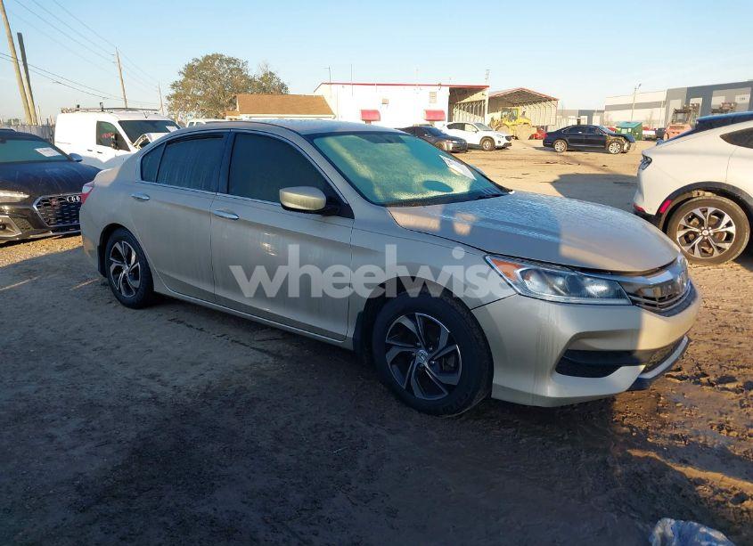 2017 Honda Accord LX (VIN 1HGCR2F39HA199069) main photo