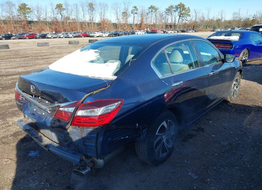 Photo 4 of 2017 Honda Accord LX (VIN 1HGCR2F39HA239912)