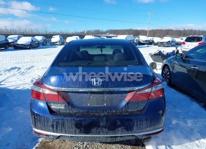 Photo 16 of 2017 Honda Accord LX (VIN 1HGCR2F39HA256726)