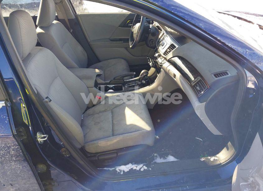 Photo 5 of 2017 Honda Accord LX (VIN 1HGCR2F39HA256726)