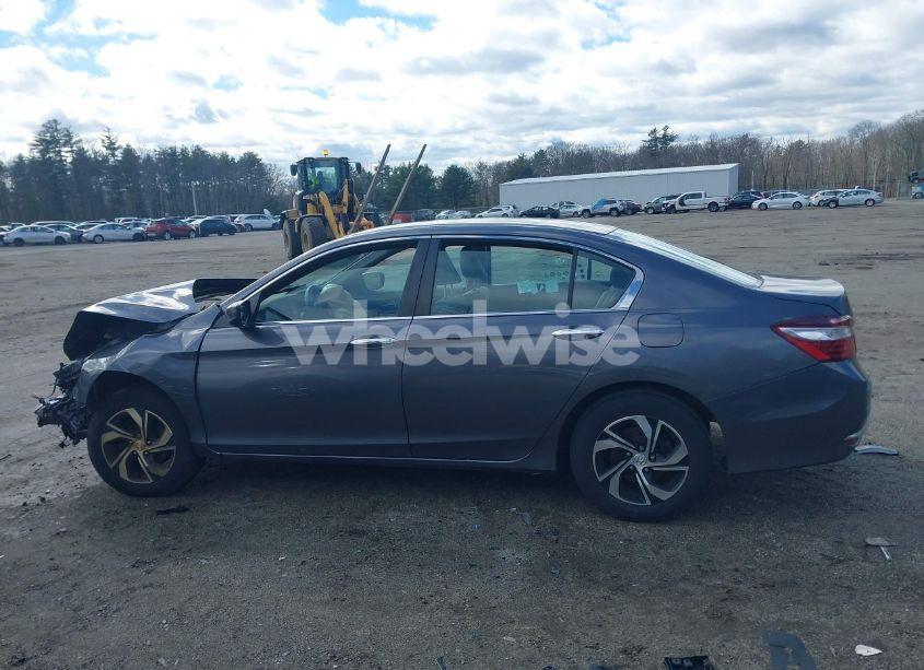 Photo 15 of 2017 Honda Accord LX (VIN 1HGCR2F39HA286356)